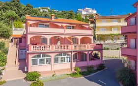 Villa Marija Apartments